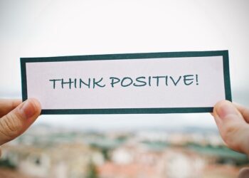 3 Ways to Keep a Positive Attitude and Be More Successful
